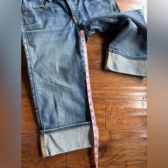 Old Navy Cuff Denim Capris - Picture 13 of 14